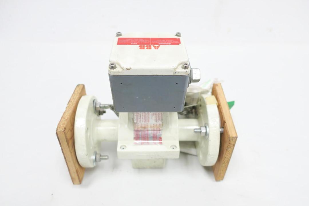ABB 10DX4111CDE09P1A2DAA1132 MAGNETIC FLOW METER 200LPM 1IN