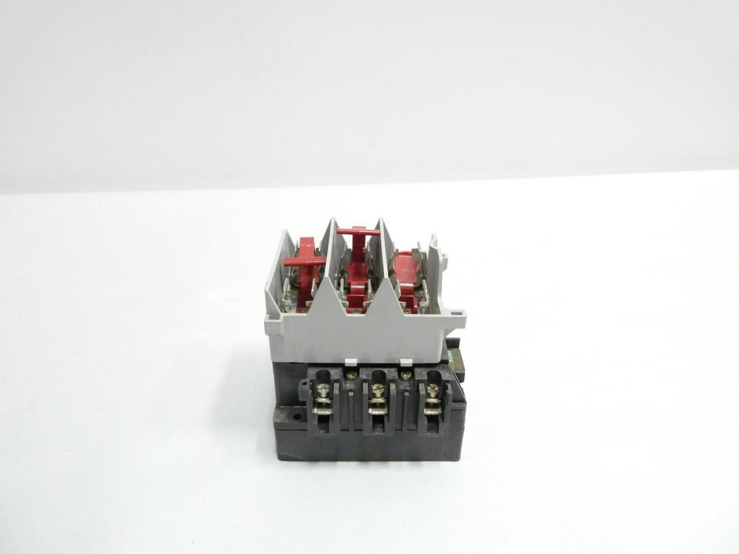 ALLEN BRADLEY 194R-NJ030P3 FUSIBLE DISCONNECT SWITCH 3P 30A AMP 600V-AC 250V-DC