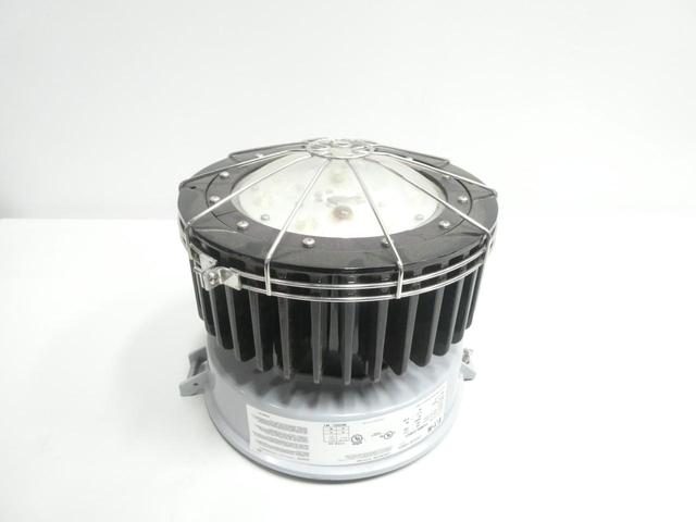 CROUSE HINDS PVM9L/UNV1 LED LIGHT FIXTURE 84-90W 100-277V-AC