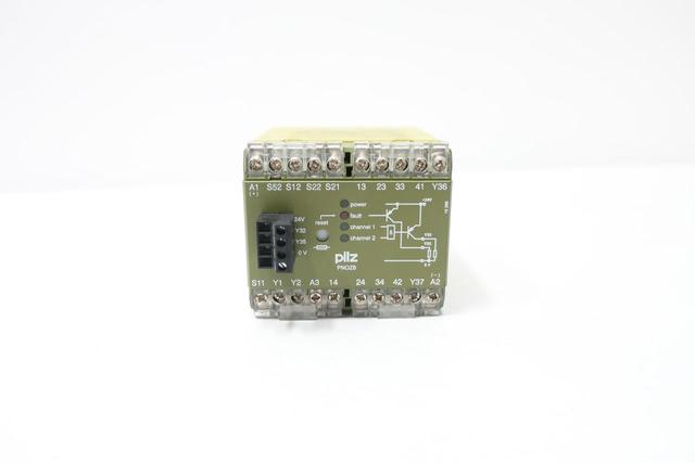 PILZ PNOZ 8 24VDC 474760 SAFETY RELAY 24V-DC