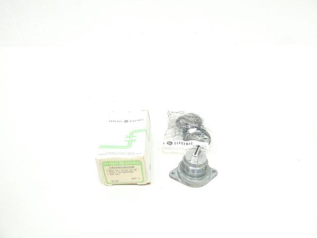 GENERAL ELECTRIC GE CR2940UB200B 3 POS SELECTOR SWITCH