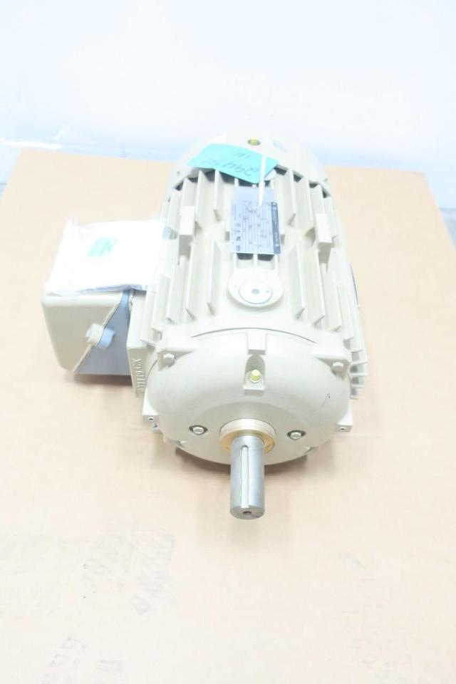 GENERAL ELECTRIC GE 5KS256XAA304D2 256T 3PH 10HP 1175RPM 575V-AC AC MOTOR