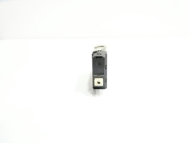 FESTO CPE24-M1H-3GLS-3/8 PNEUMATIC SOLENOID VALVE 20.4-26.4V-DC 3/8IN NPT 10BAR
