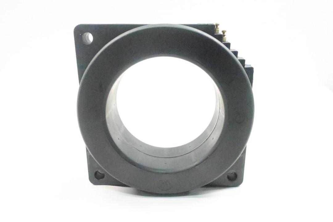 ABB SCV-2000 6353C88H13 CURRENT TRANSFORMER 2000:5A 600V-AC