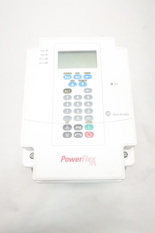 ALLEN BRADLEY 20AE0P9C3AYNNNC0 POWERFLEX 70 VFD DRIVE 0-400HZ 0-575V-AC 1/2HP