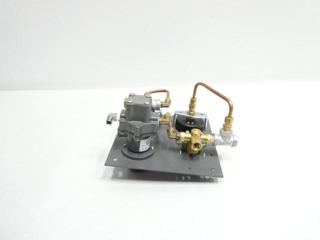 FISHER 670GV PANEL MOUNTED LOADING REGULATOR ASSEMBLY 0-30PSI