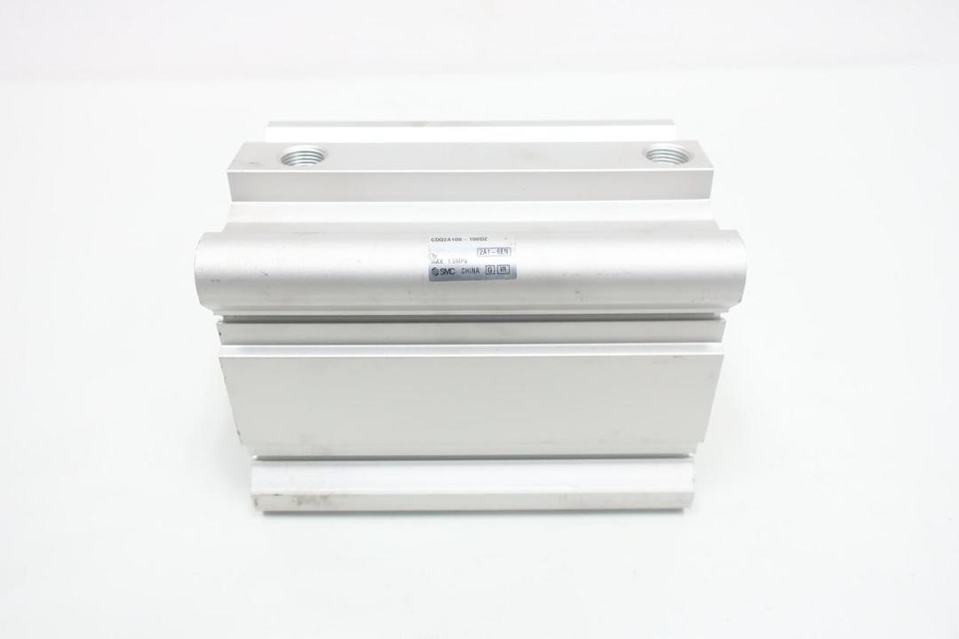 SMC CDQ2A100-100DZ DOUBLE ACTING PNEUMATIC CYLINDER 100MM 100MM 1MPA