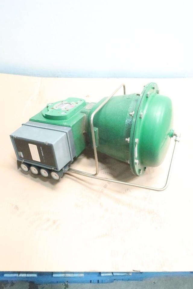 FISHER 2052 SIZE 2 3610J PNEUMATIC VALVE ACTUATOR AND POSITIONER