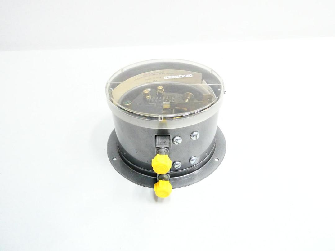 MERCOID BB-200-3-9S PRESSURE CONTROL 1/4IN 120/240V-AC/DC