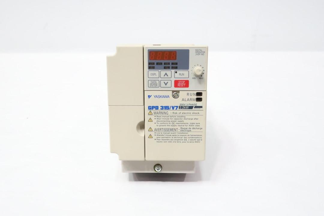 YASKAWA CIMR-V7AM22P2 VFD DRIVE 200-230V-AC 0-400HZ 0-230V-AC 2.2KW