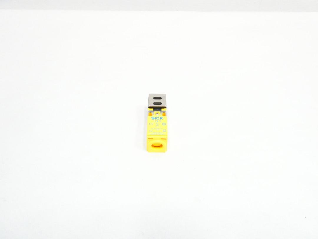 SICK I12-SA203 SAFETY SWITCH 240V-AC 