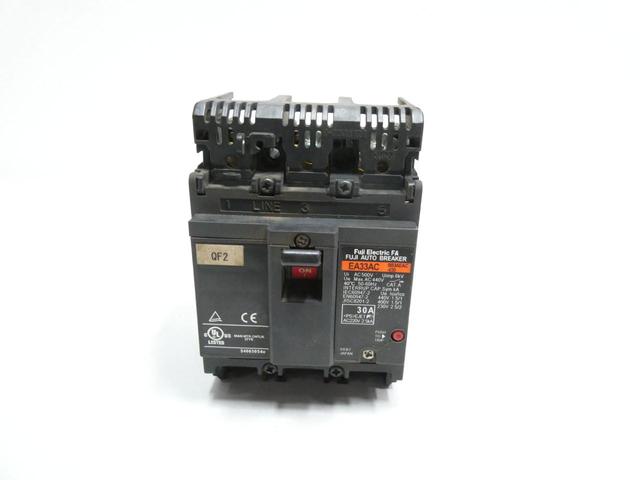 FUJI EA33AC BB3AEA-030 MOLDED CASE CIRCUIT BREAKER 3P 30A AMP 220V-AC