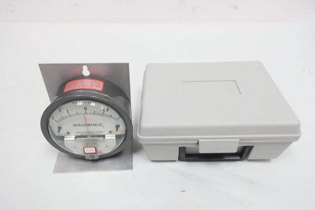 DWYER 12-164692-00 MAGNEHELIC PRESSURE GAUGE 2-0-2IN-H2O