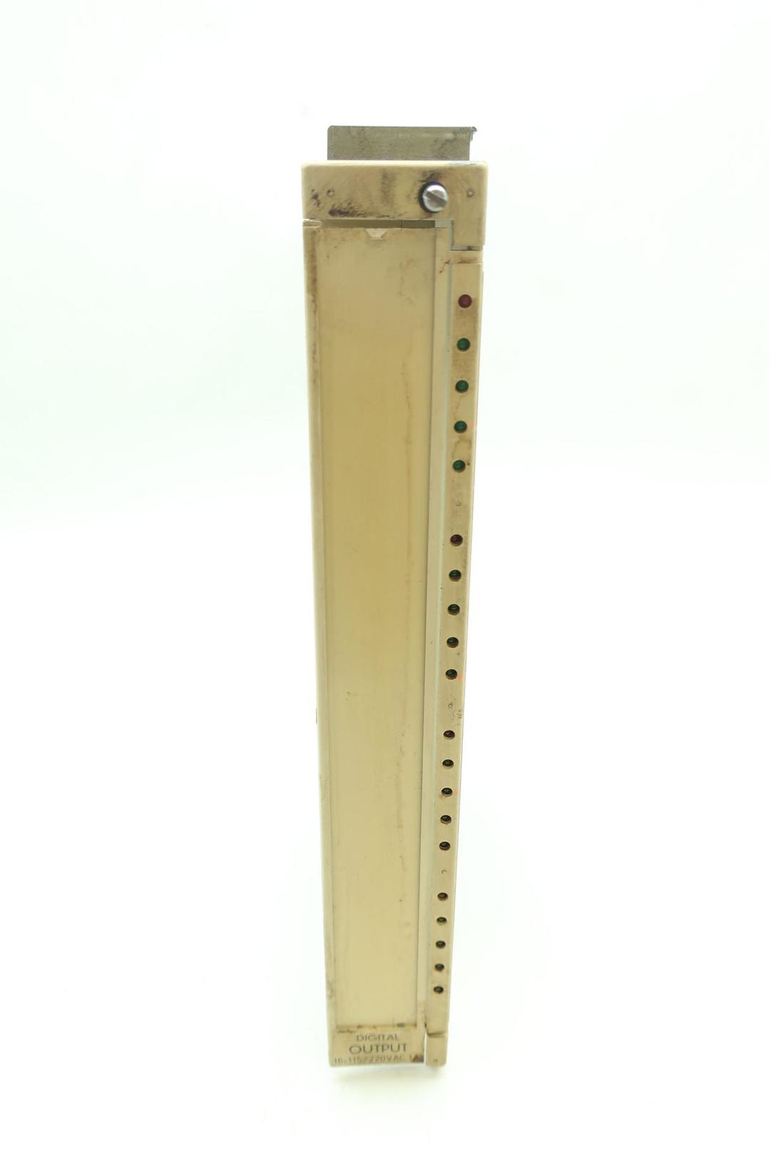 SIEMENS 6ES5 456-7LA11 SIMATIC S5 OUTPUT MODULE