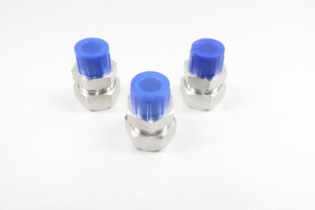 BOX OF 3 PARKER 16MSC12N-316 STAINLESS CONNECTOR 3/4IN NPT X 1IN TUBE