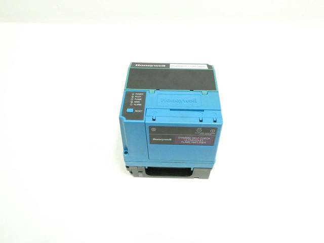 HONEYWELL RM7890 B 1048 BURNER CONTROLLER 120V-AC