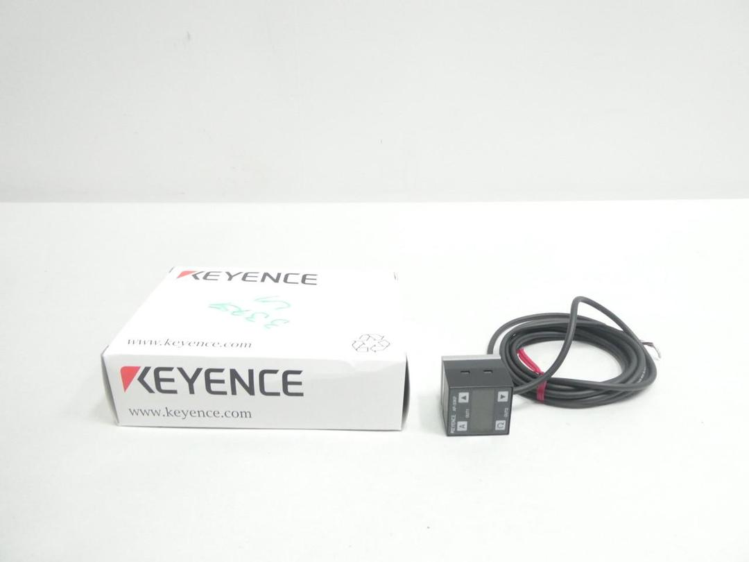 KEYENCE AP-33KP PRESSURE SENSOR 12-24V-DC