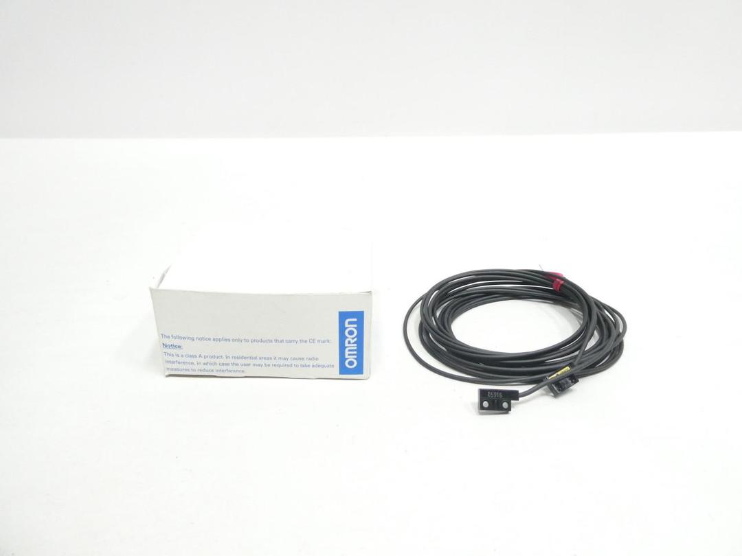 OMRON E3C-S30W PHOTOELECTRIC SWITCH