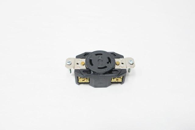 BRYANT 71630FR LOCKING RECEPTACLE 3P 4W 30A AMP 480V-AC