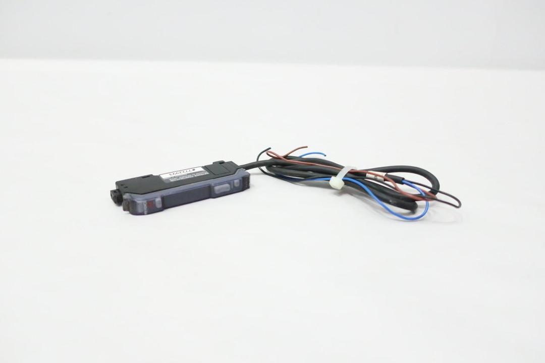 KEYENCE FS-V21R PHOTOELECTRIC SENSOR 12-24V-DC