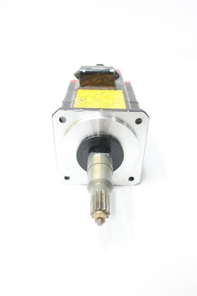 FANUC A06B-0202-B605#S000 SERVO MOTOR 3PH 0.5KW 5000RPM 1NM 126V-AC