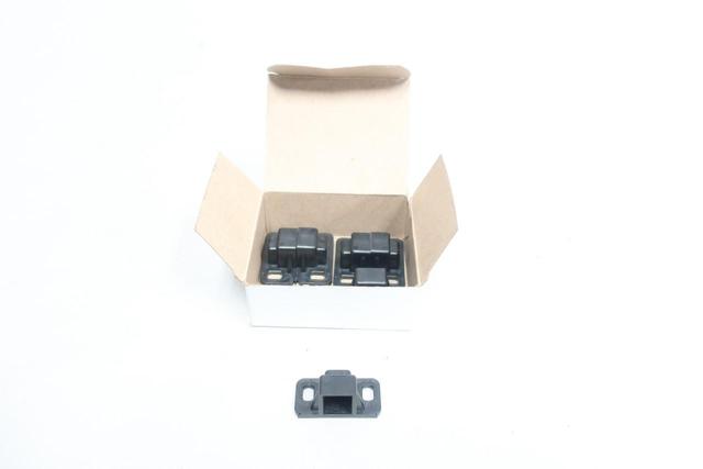 BOX OF 6 ABB 6636005A1 BUS BAR MOUNT