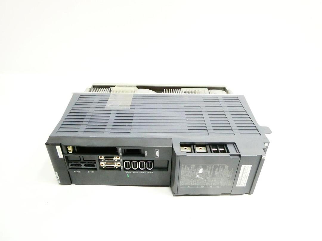 MITSUBISHI MDSDV2-160160 SERVO DRIVE UNIT 200-230V-AC 155V-AC 3PH 4.5KW