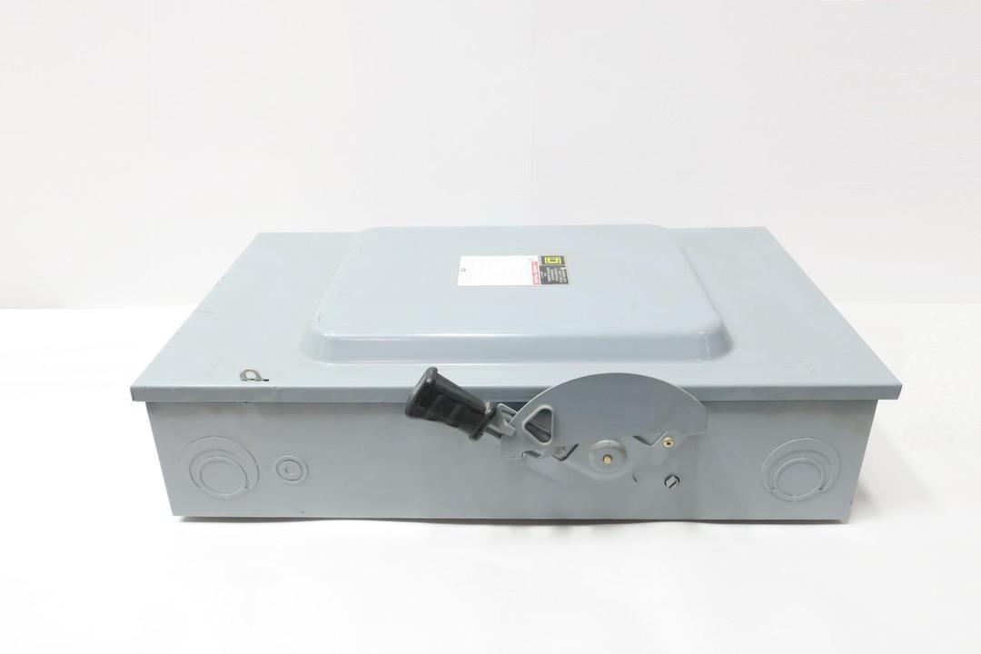 SQUARE D D324N FUSIBLE DISCONNECT SWITCH 3P 200A AMP 240V-AC