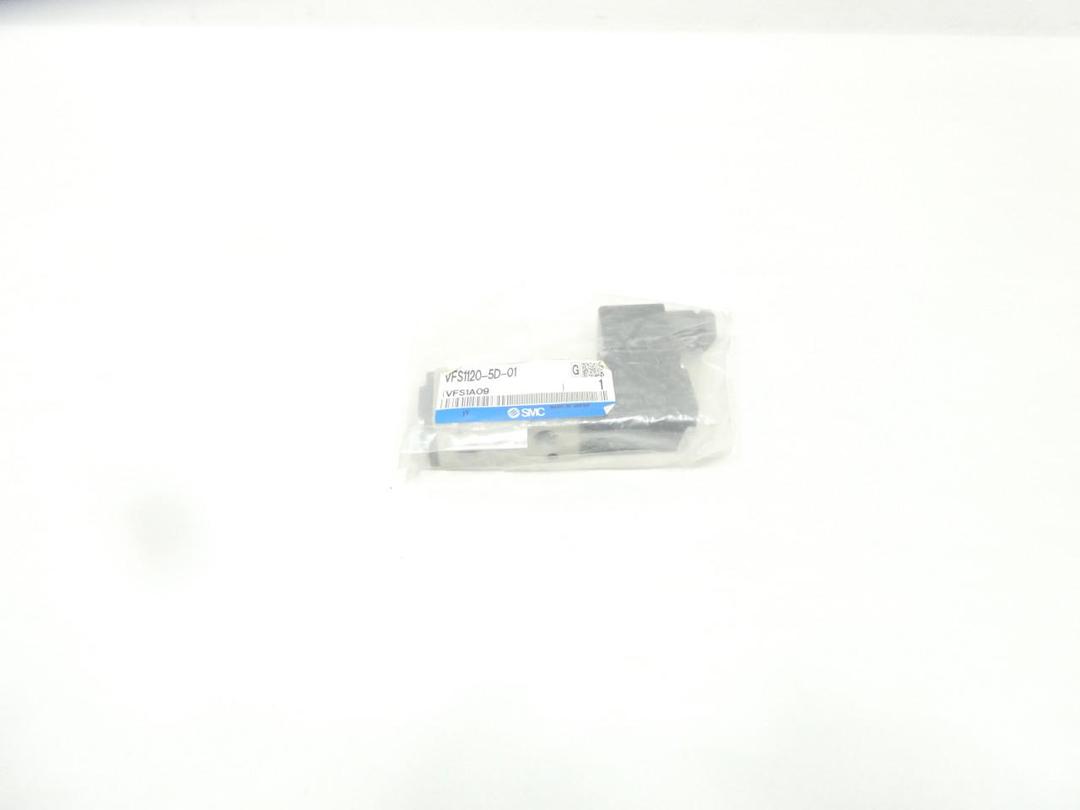 SMC VFS1120-5D-01 5 PORT PNEUMATIC SOLENOID VALVE 21-26V-DC 145PSI