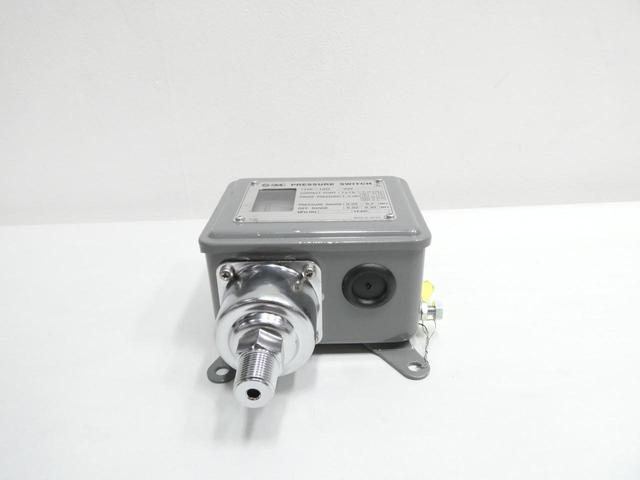 SMC ISG120-030 PRESSURE SWITCH 0.05-0.7MPA 110/220/440V-AC