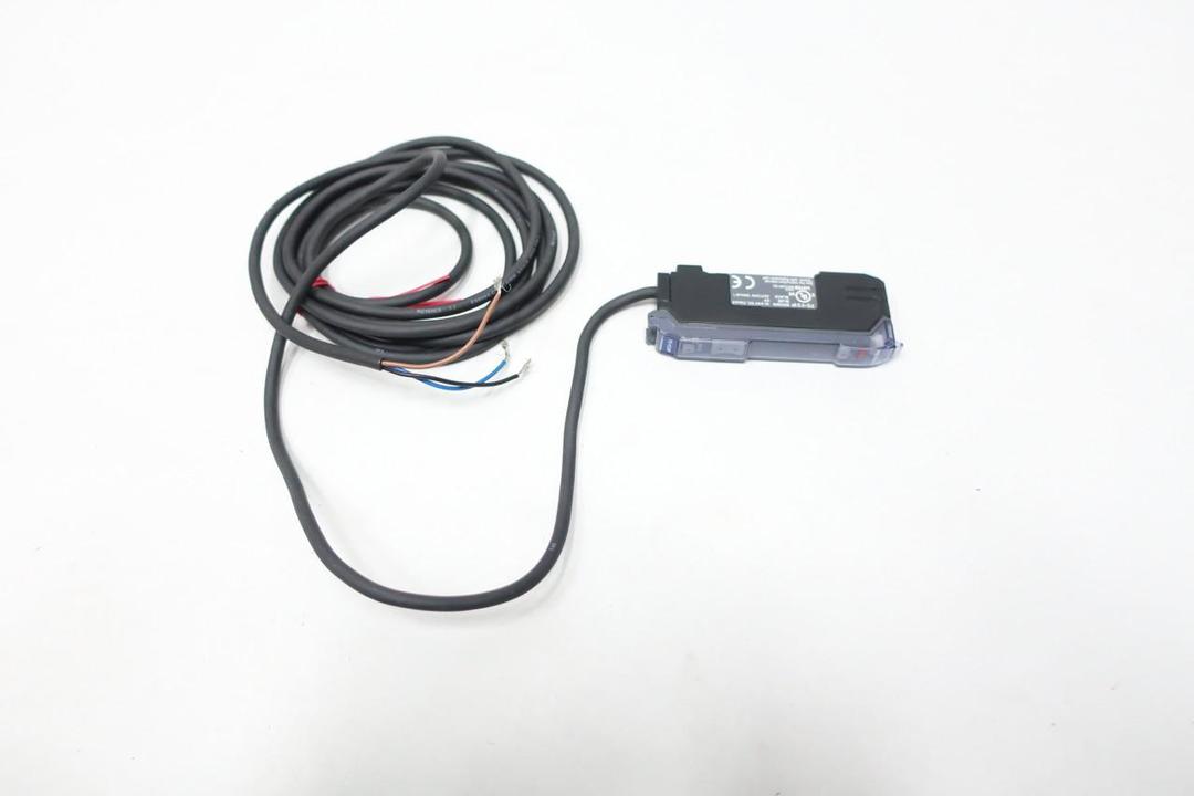 KEYENCE FS-V31P PHOTOELECTRIC SENSOR 12-24V-DC