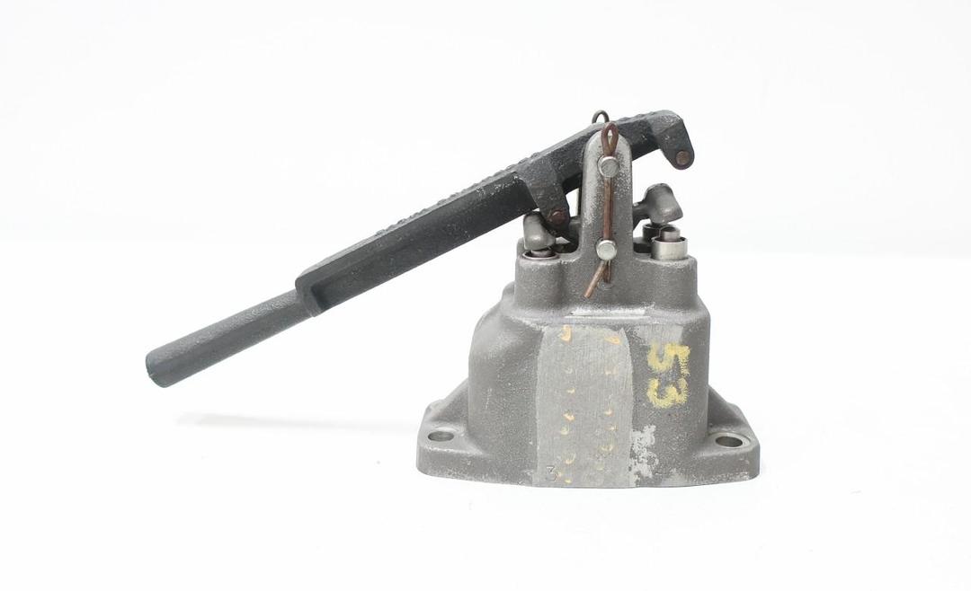 ROSS 3126A4007 MANUAL HORIZONTAL HAND LEVER VALVE