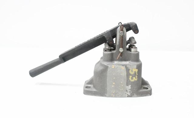 ROSS 3126A4007 MANUAL HORIZONTAL HAND LEVER VALVE