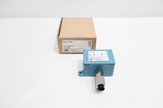 UE UNITED ELECTRIC J6-266 PRESSURE SWITCH 1/4IN NPT 0-100PSI 480V-AC