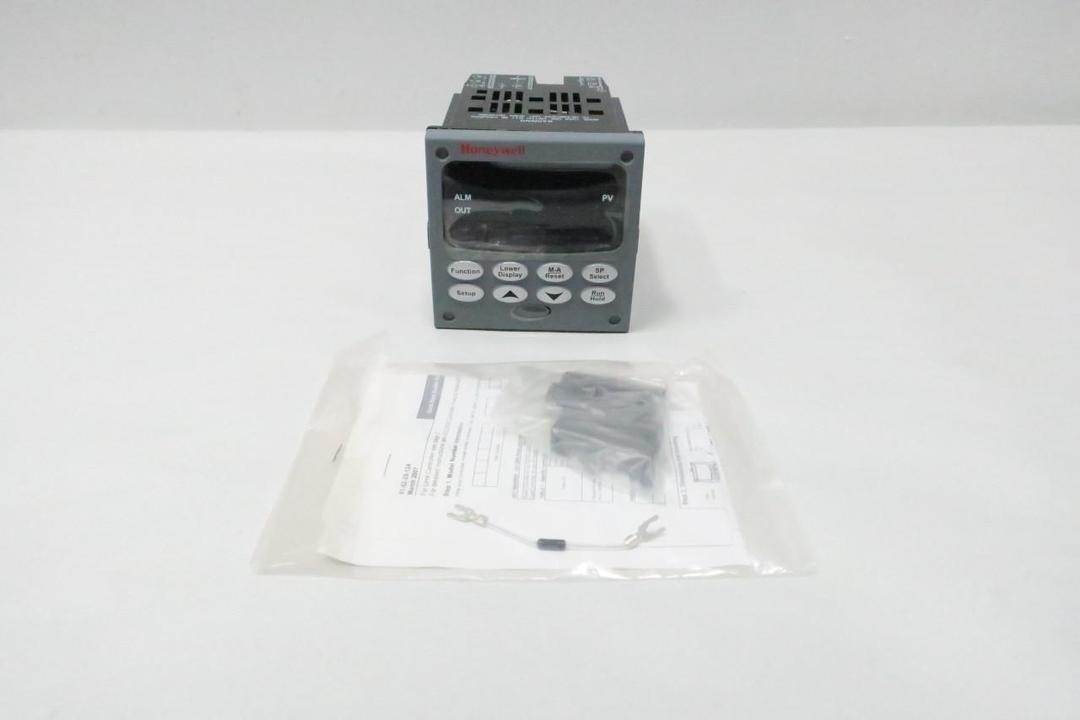 HONEYWELL DC2500-E0-1L0R-200-10000-E0-0 UDC2500 UNIVERSAL DIGITAL CONTROLLER