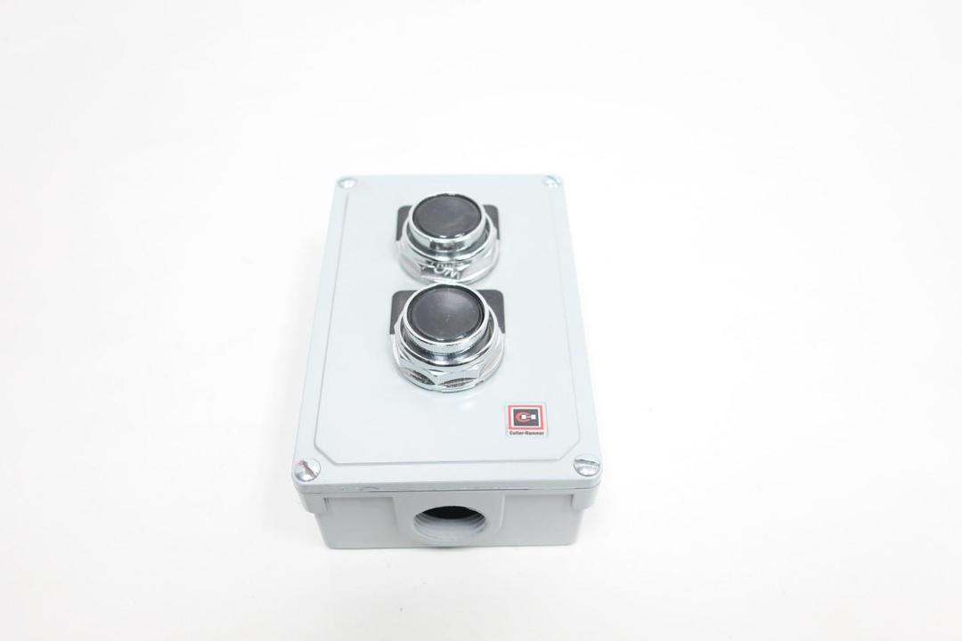 CUTLER HAMMER 10250T3672 PUSHBUTTON STATION
