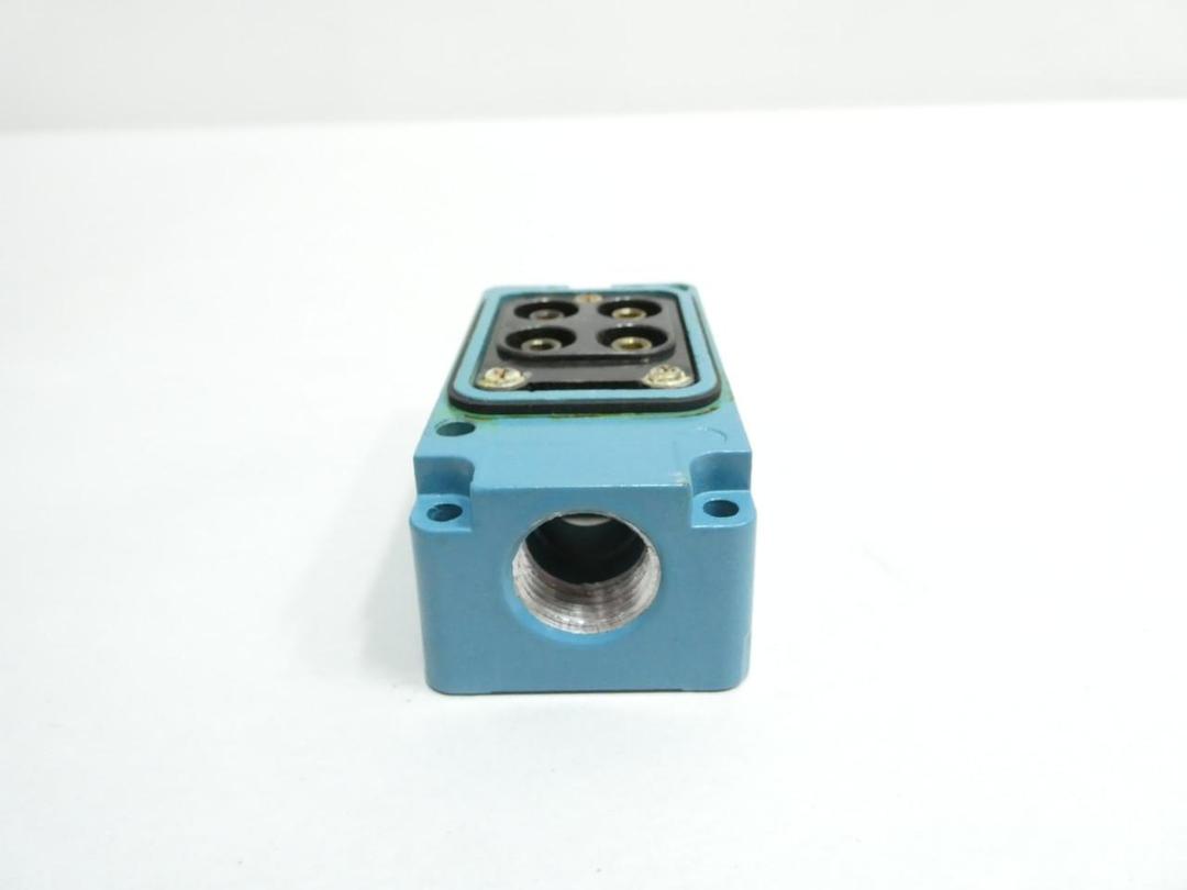 HONEYWELL 18PA1 MICRO SWITCH TERMINAL BASE