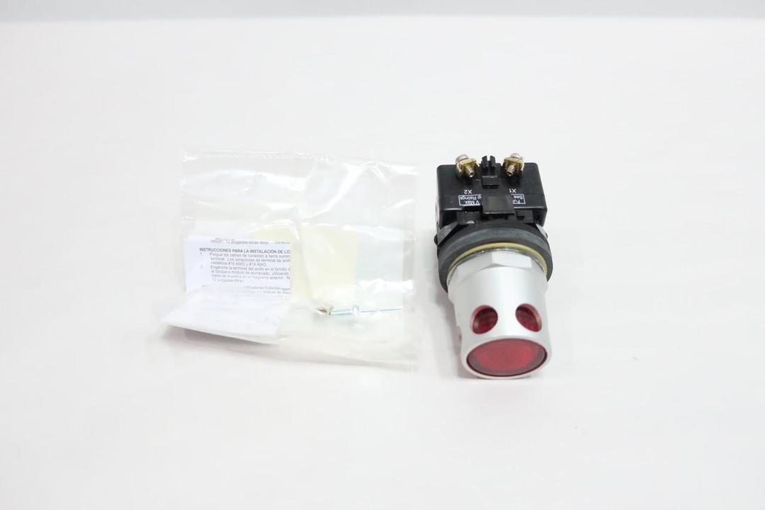 EATON HT8GDRF7 ILLUMINATED RED PUSHBUTTON 120V-AC