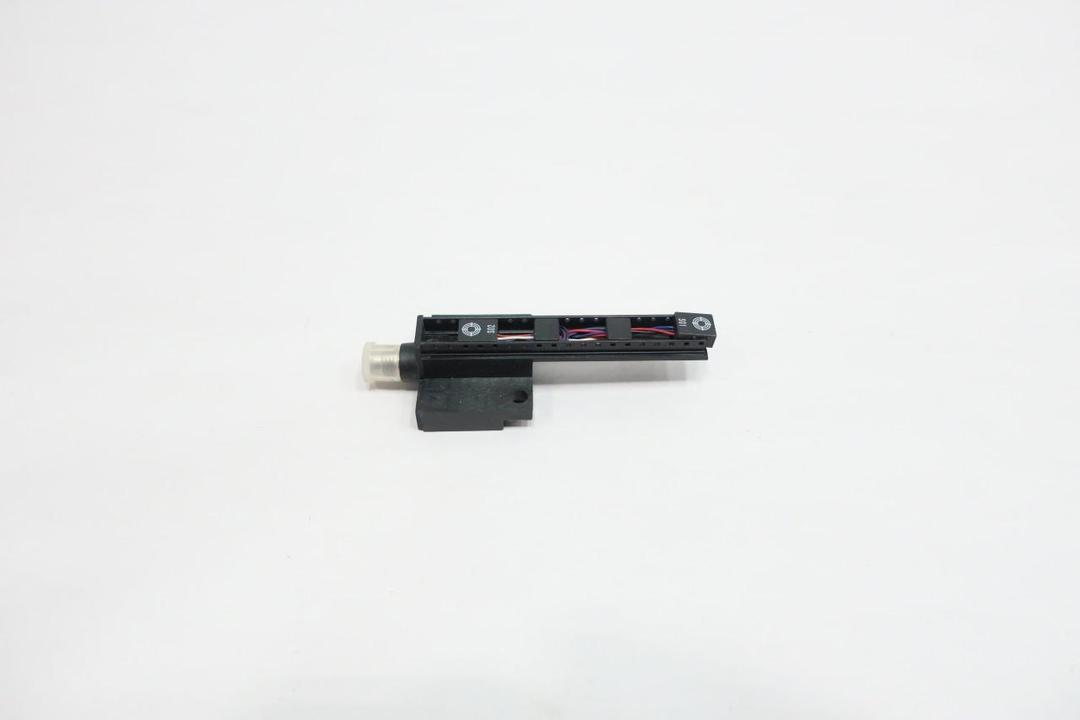 DESTACO 8EA-137-1 SENSOR 10-30V-DC