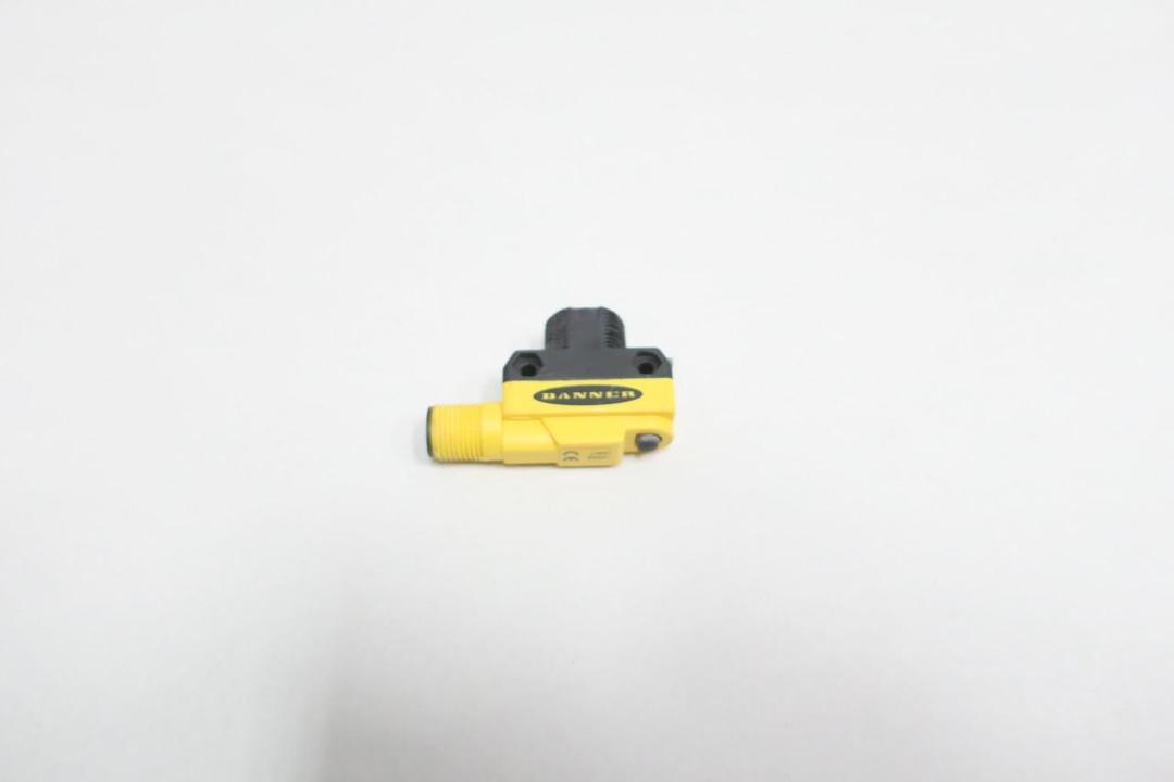 BANNER QS18EP6DQ8 PHOTOELECTRIC SENSOR 10-30V-DC