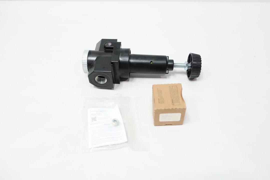 WILKERSON R30-06-G00 PNEUMATIC REGULATOR 3/4IN NPT 300PSI
