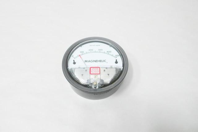 DWYER 160582-00 MAGNEHELIC PRESSURE GAUGE 0-500MM-H2O 4IN 1/8IN NPT