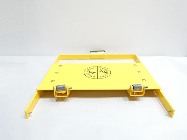 FABENCO SERIES G SELF-CLOSING SAFETY GATE