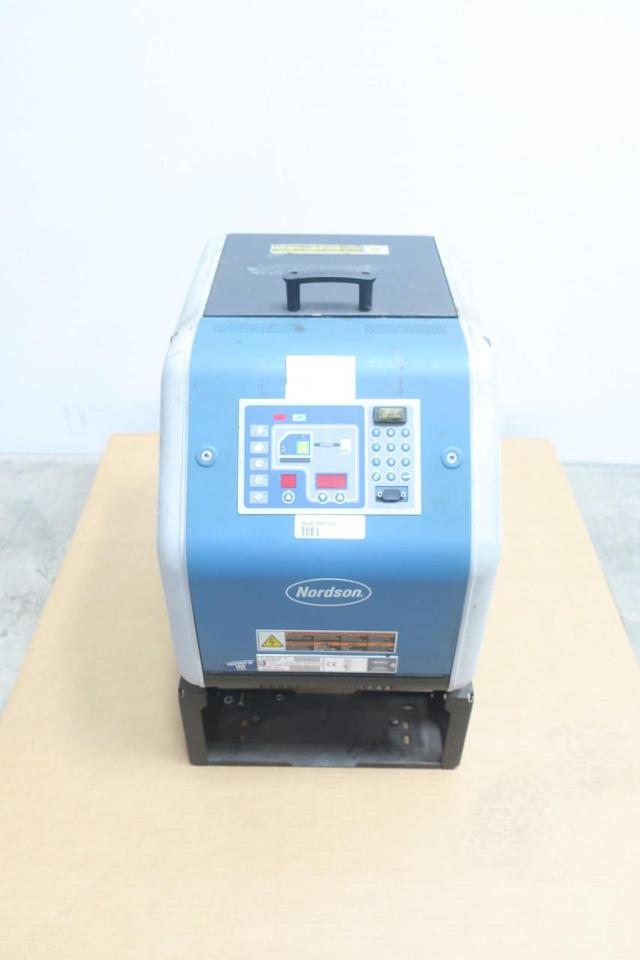 NORDSON 1026762A DURABLUE 16 DISPENSER 240V-AC HOT MELT GLUE MACHINE