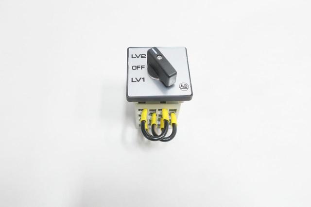 ALLEN BRADLEY 80025-757-01 SELECTOR SWITCH