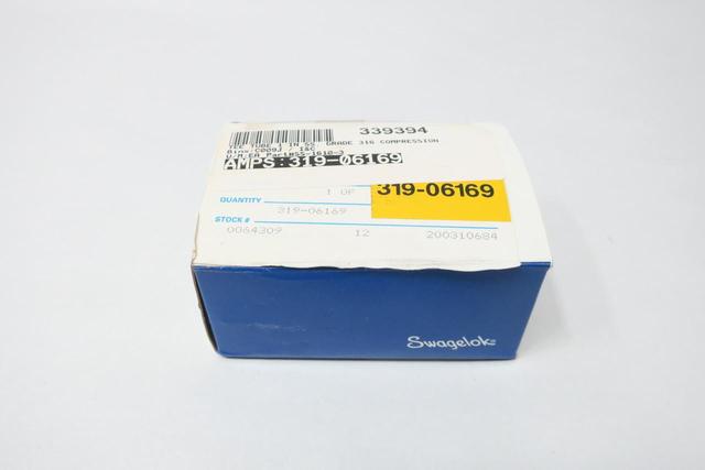 SWAGELOK SS-1610-3 STAINLESS PIPE TEE 1IN TUBE X 1IN TUBE X 1IN TUBE