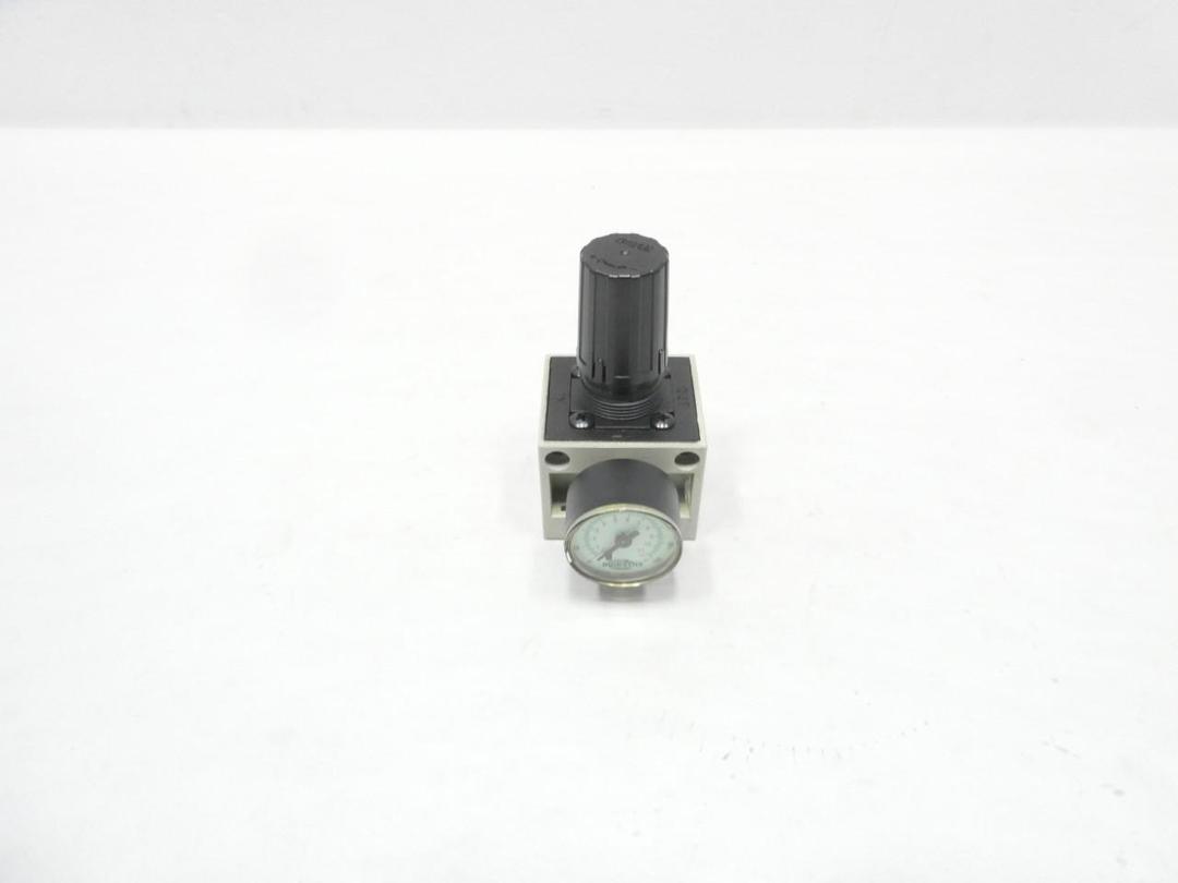 NUMATICS R22R-03 PRESSURE REGULATOR 3/8IN NPT
