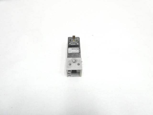 BOSCH 0 820 005 152 PNEUMATIC SOLENOID VALVE 110/115V-AC 36V-DC 1/8IN NPT