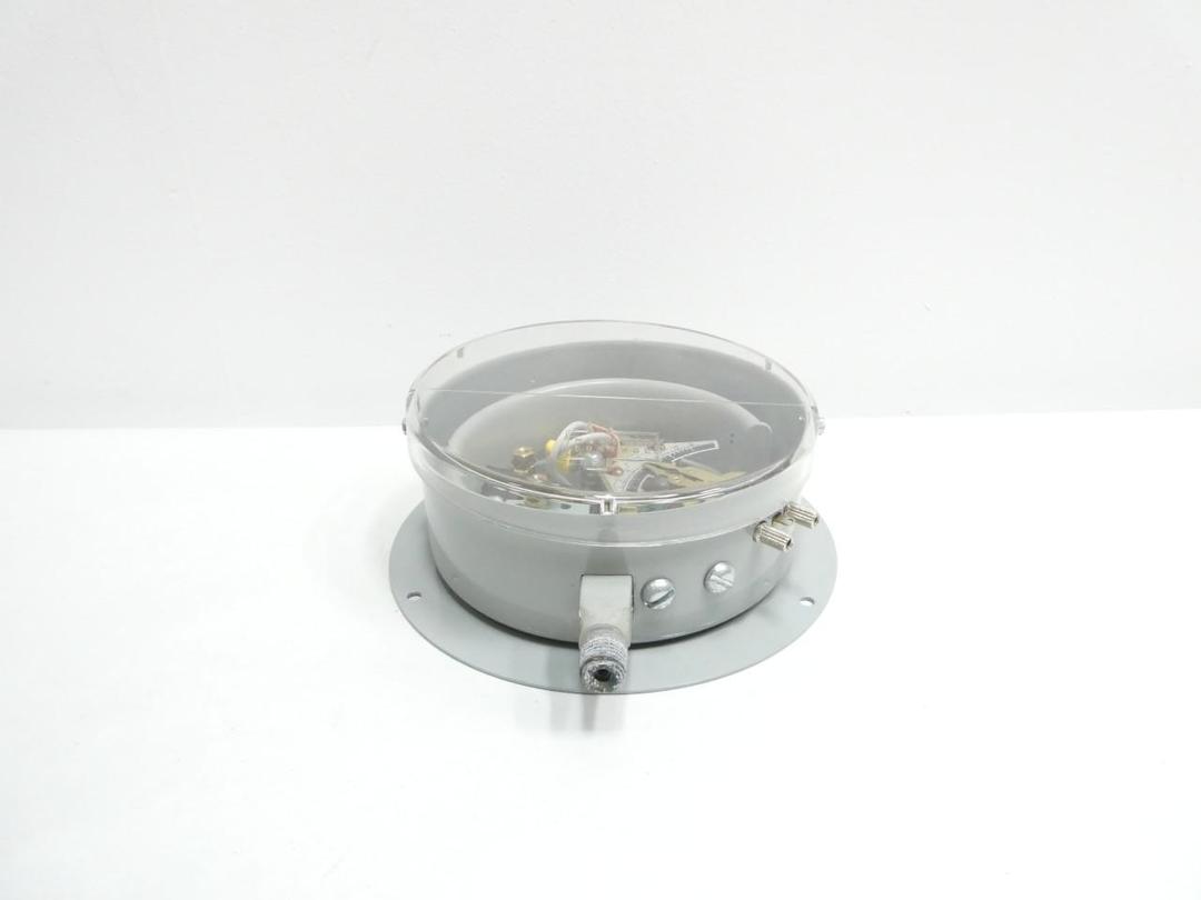 MERCOID DA-533-2-5 PRESSURE SWITCH 1/4IN NPT 2-60PSI 120/240V-AC/DC