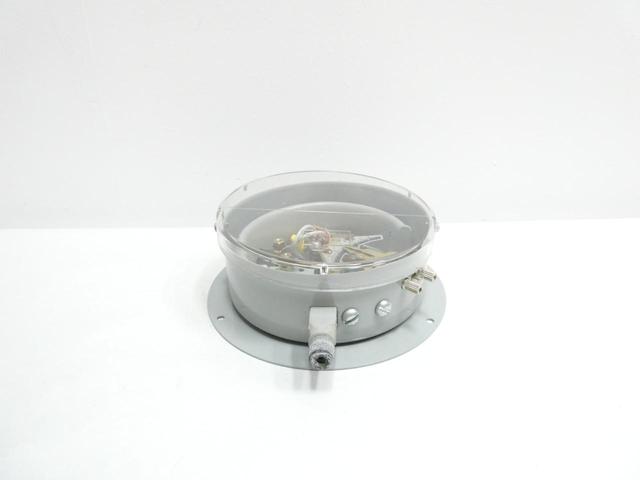 MERCOID DA-533-2-5 PRESSURE SWITCH 1/4IN NPT 2-60PSI 120/240V-AC/DC